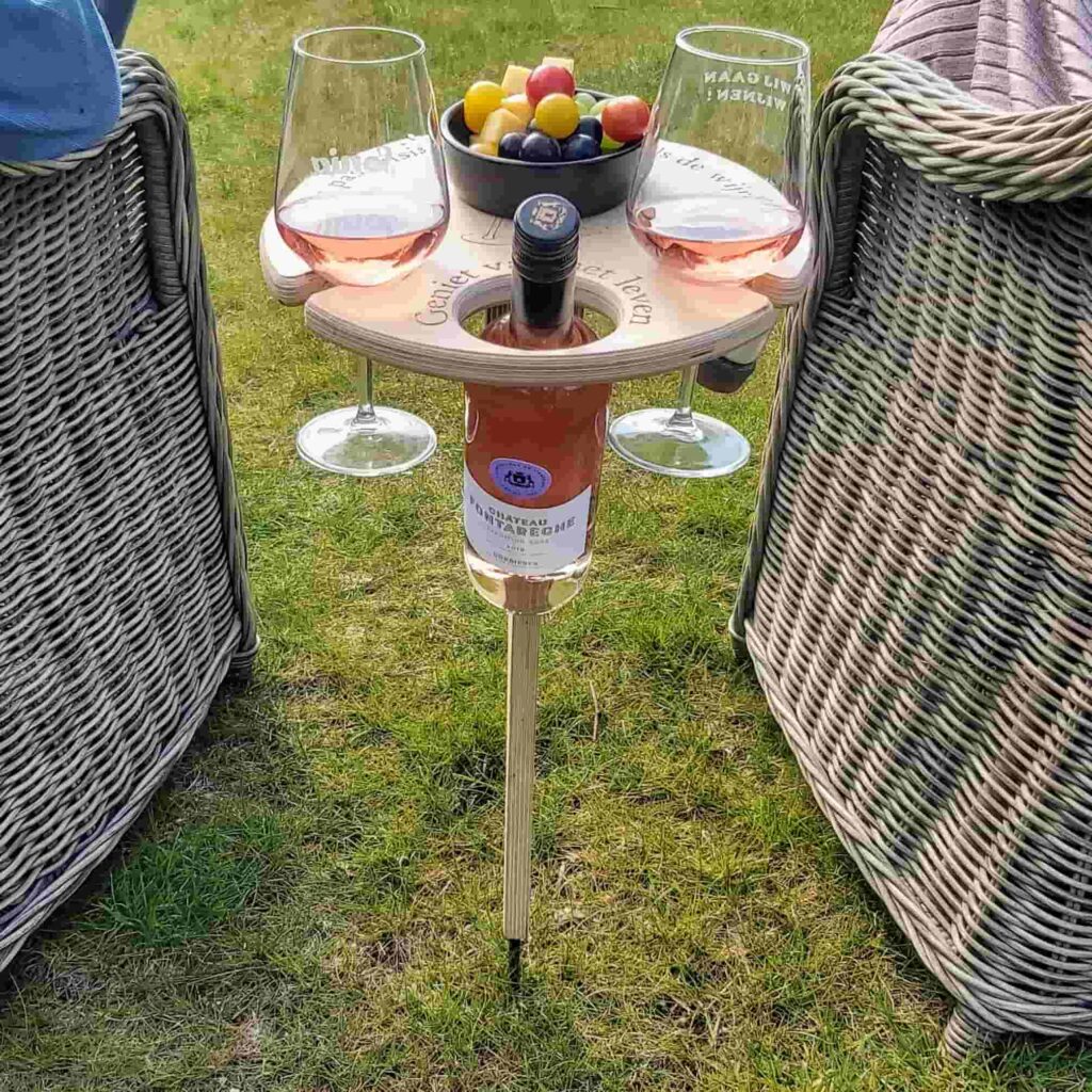 50% OFF | Picky™ - Foldable picnic table with wine holder [Last day discount]