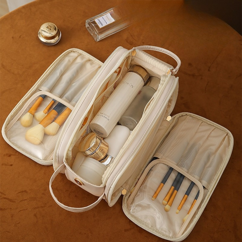 VanityVault™ - Triple charm makeup bag