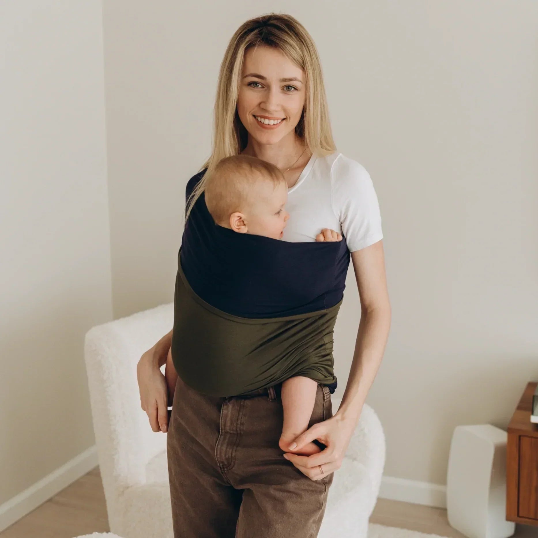 Mommy's Hug™ - Comfortable and safe to use from pregnancy, birth, toddlerhood and beyond!