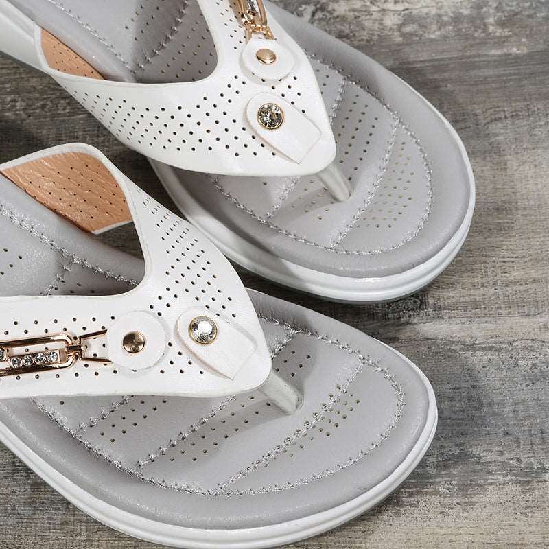 Celene™ orthopaedic sandals