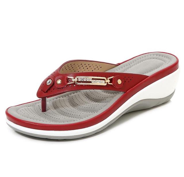 Celene™ orthopaedic sandals