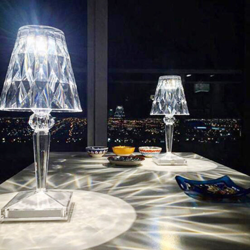 LunaLight - Elegant Diamond Table Lamp