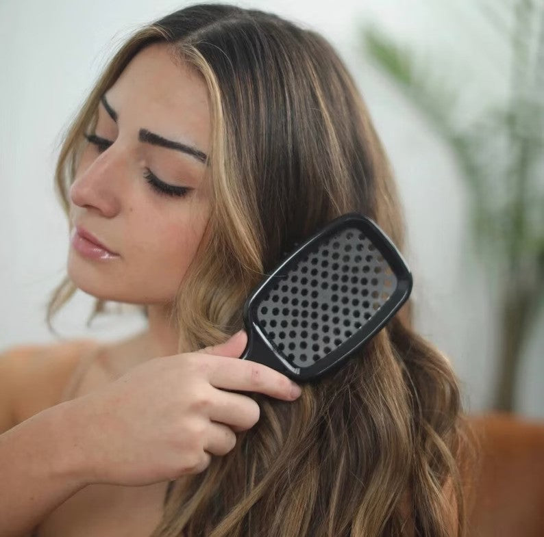 SmoothWave - Detangling hair brush [Last day discount].