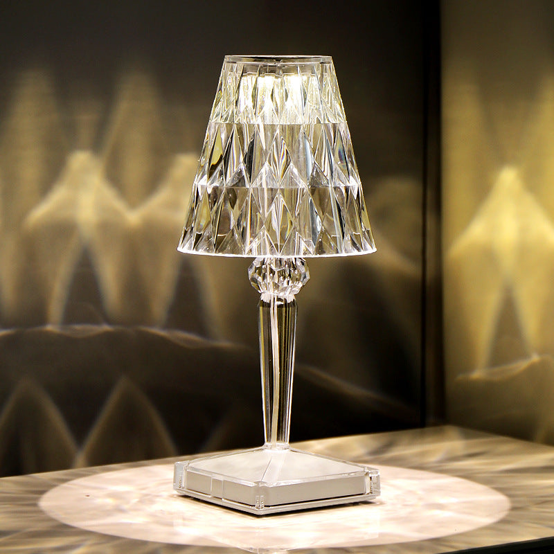 LunaLight - Elegant Diamond Table Lamp